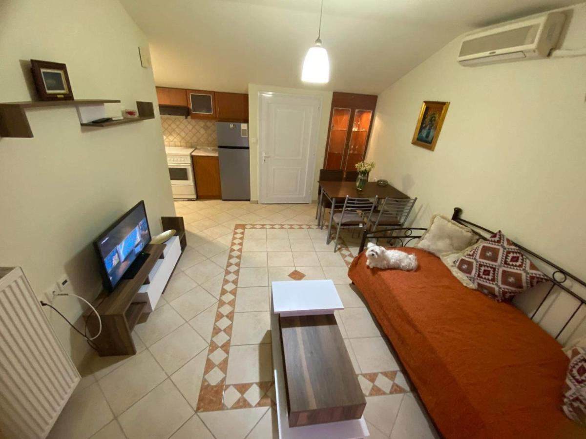 La Soffitta Di Bampina Appartement Perivólion Buitenkant foto